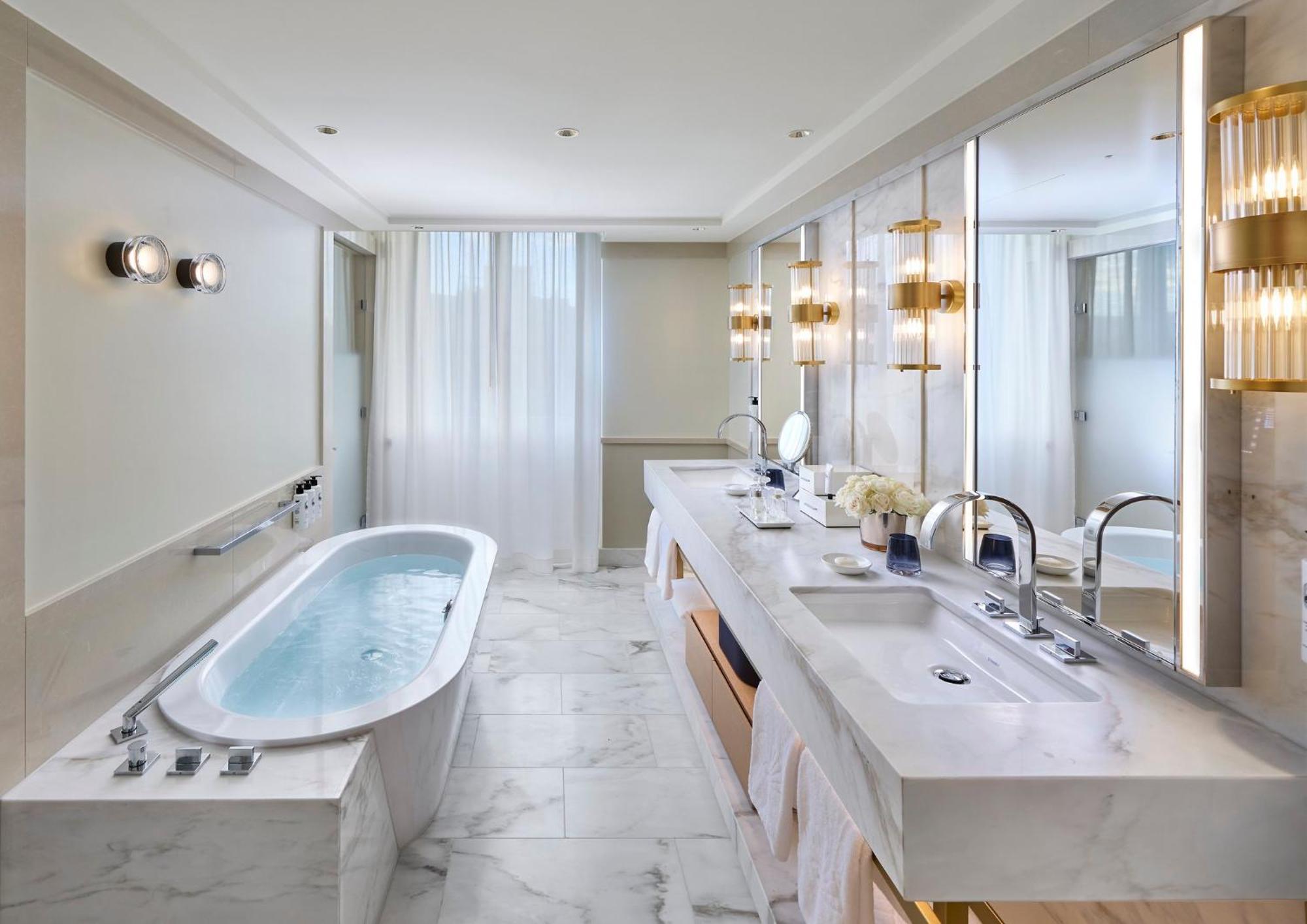 Mandarin Oriental Savoy, Zurich Hotel Exterior photo