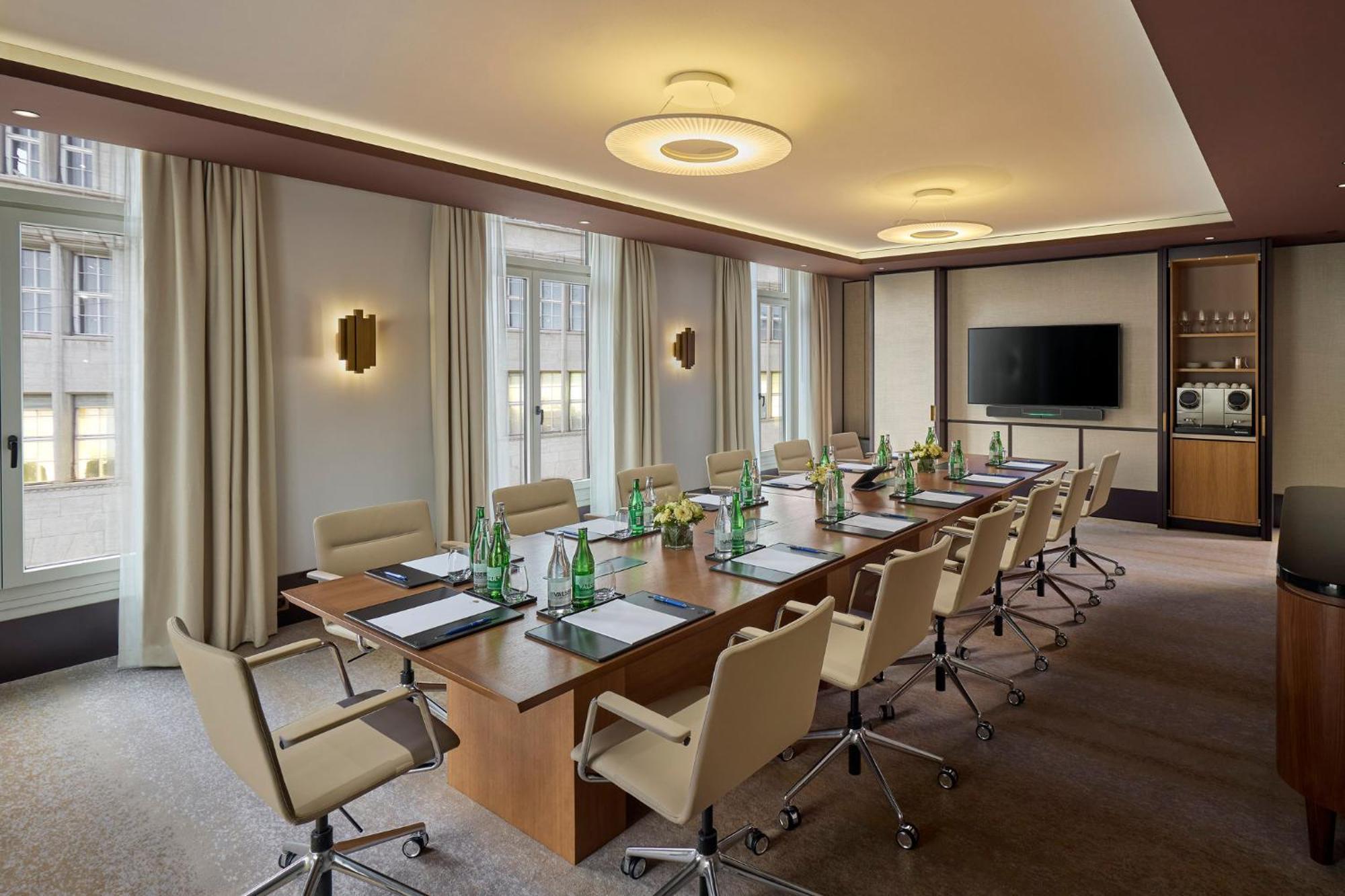 Mandarin Oriental Savoy, Zurich Hotel Exterior photo